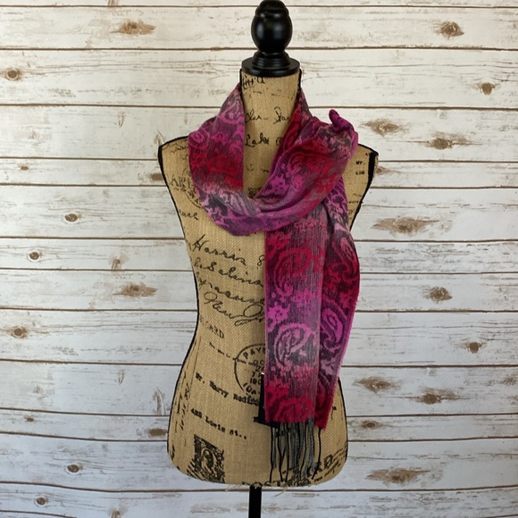 NWT Steve Madden Mid-Weight Ombré Paisley Muffler Scarf-Pink - Picture 3 of 6